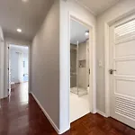 Olaias 2bed Near Metro Апартаменты *