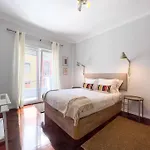 Olaias 2bed Near Metro * Лиссабон