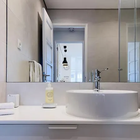 Olaias 2bed Near Metro Лісабон