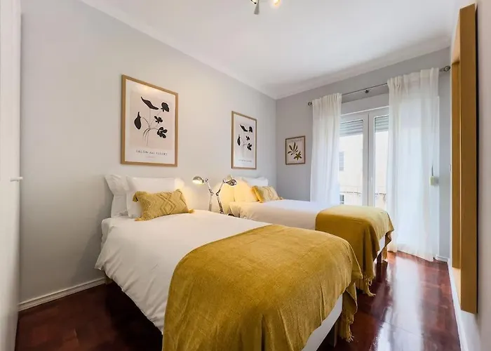 Olaias 2bed Near Metro Апартаменты