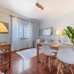 Daire Olaias 2bed Near Metro Lisboa