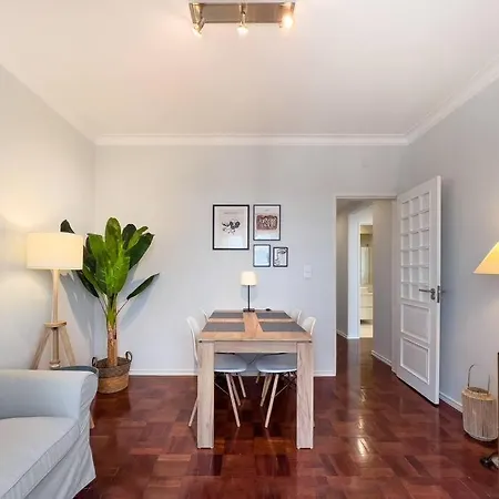 Olaias 2bed Near Metro Apartment