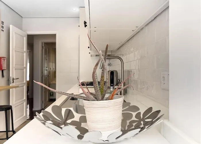 Olaias 2bed Near Metro *