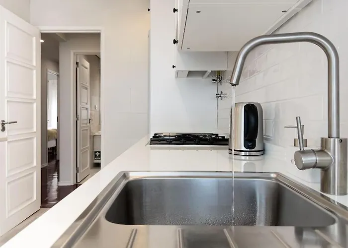 Olaias 2bed Near Metro