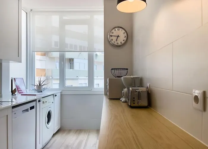 Olaias 2bed Near Metro Apartamento